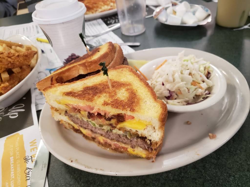 Metro Diner | cafe | 7954 N Wickham Rd Suite 101, Melbourne, FL 32940, USA | 3212476414 OR +1 321-247-6414