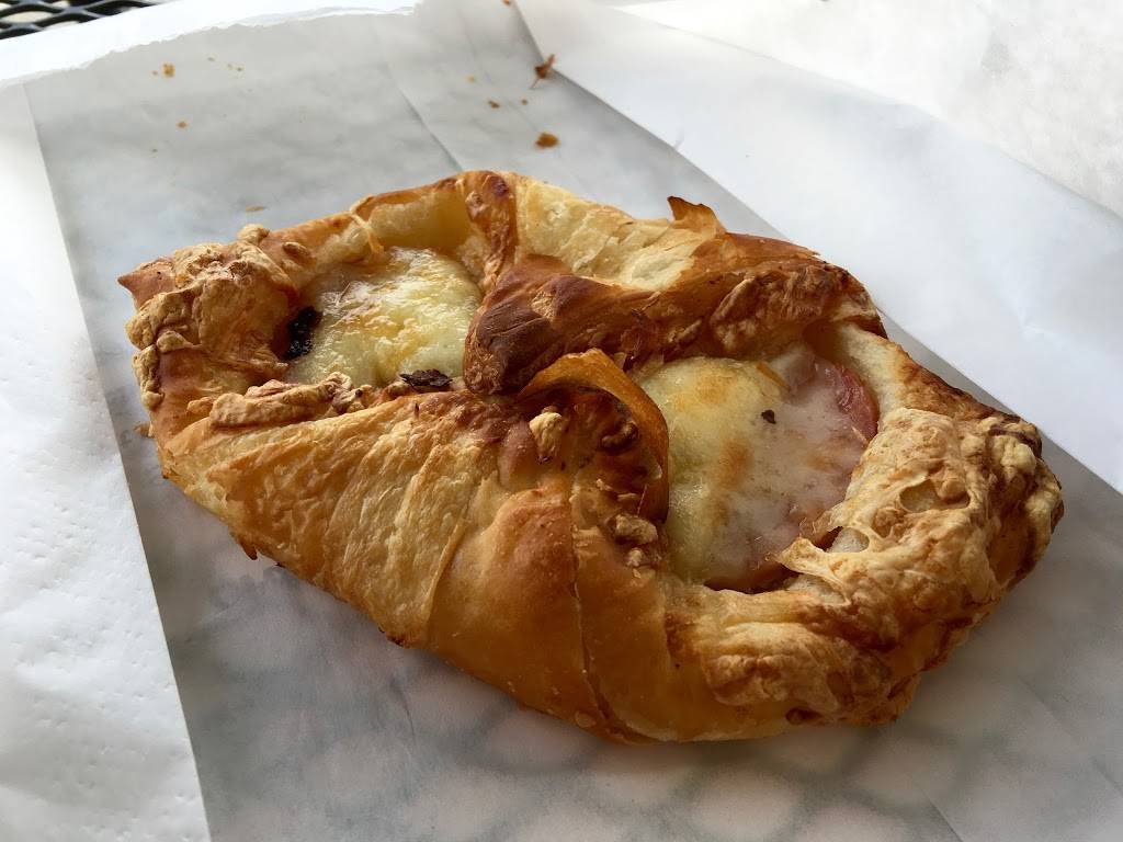 Starbucks | cafe | 23411 Aliso Viejo Pkwy, Aliso Viejo, CA 92656, USA | 9494258520 OR +1 949-425-8520