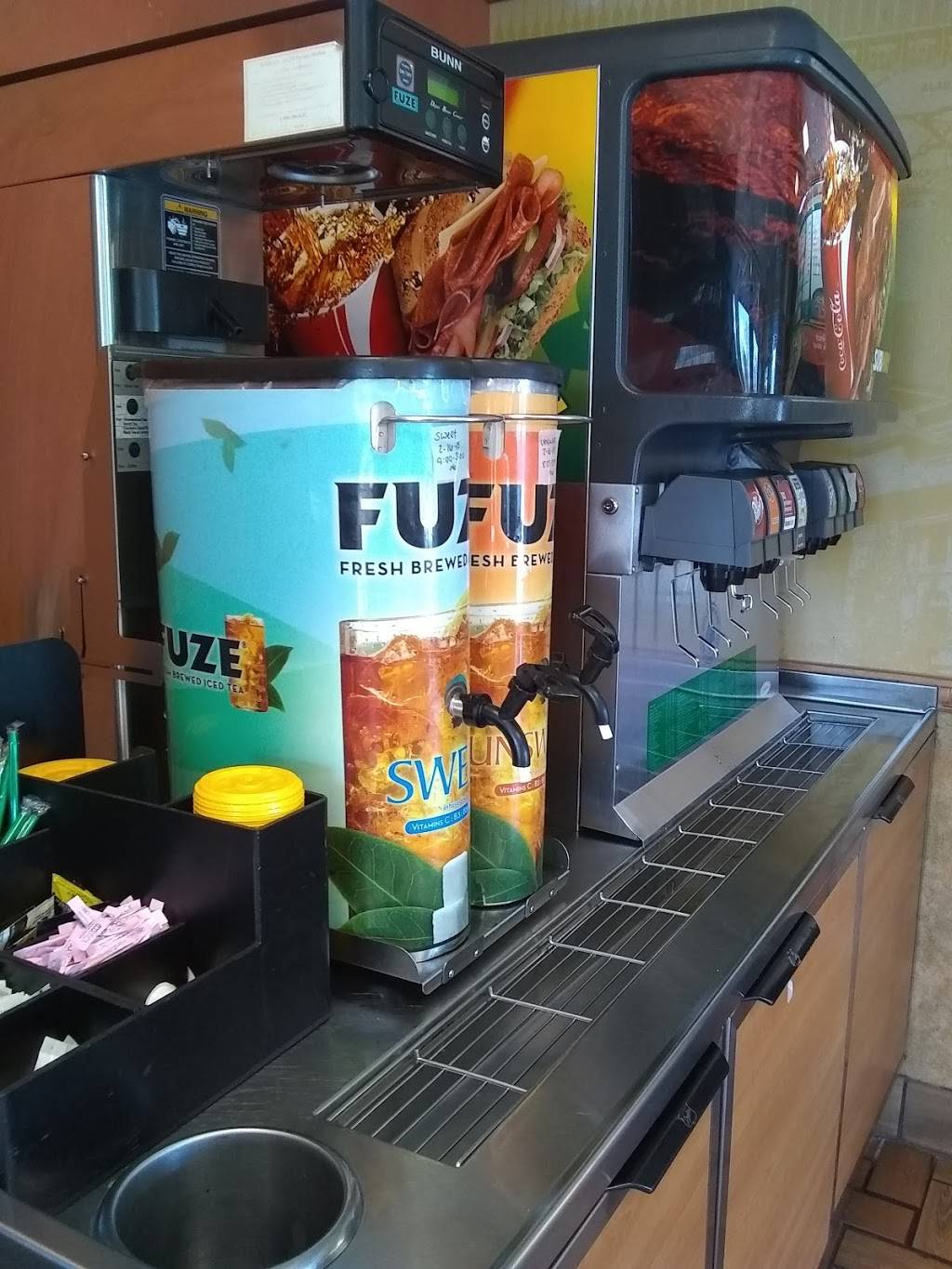 Subway Restaurants | restaurant | 2049 Mangum Rd, Houston, TX 77092, USA | 7132308838 OR +1 713-230-8838