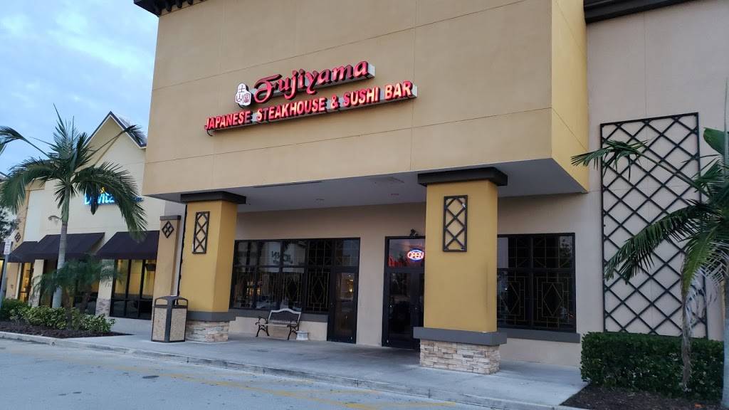 Fujiyama Japanese Steakhouse & Sushi Bar | restaurant | 5959 20th St, Vero Beach, FL 32966, USA | 7725648628 OR +1 772-564-8628