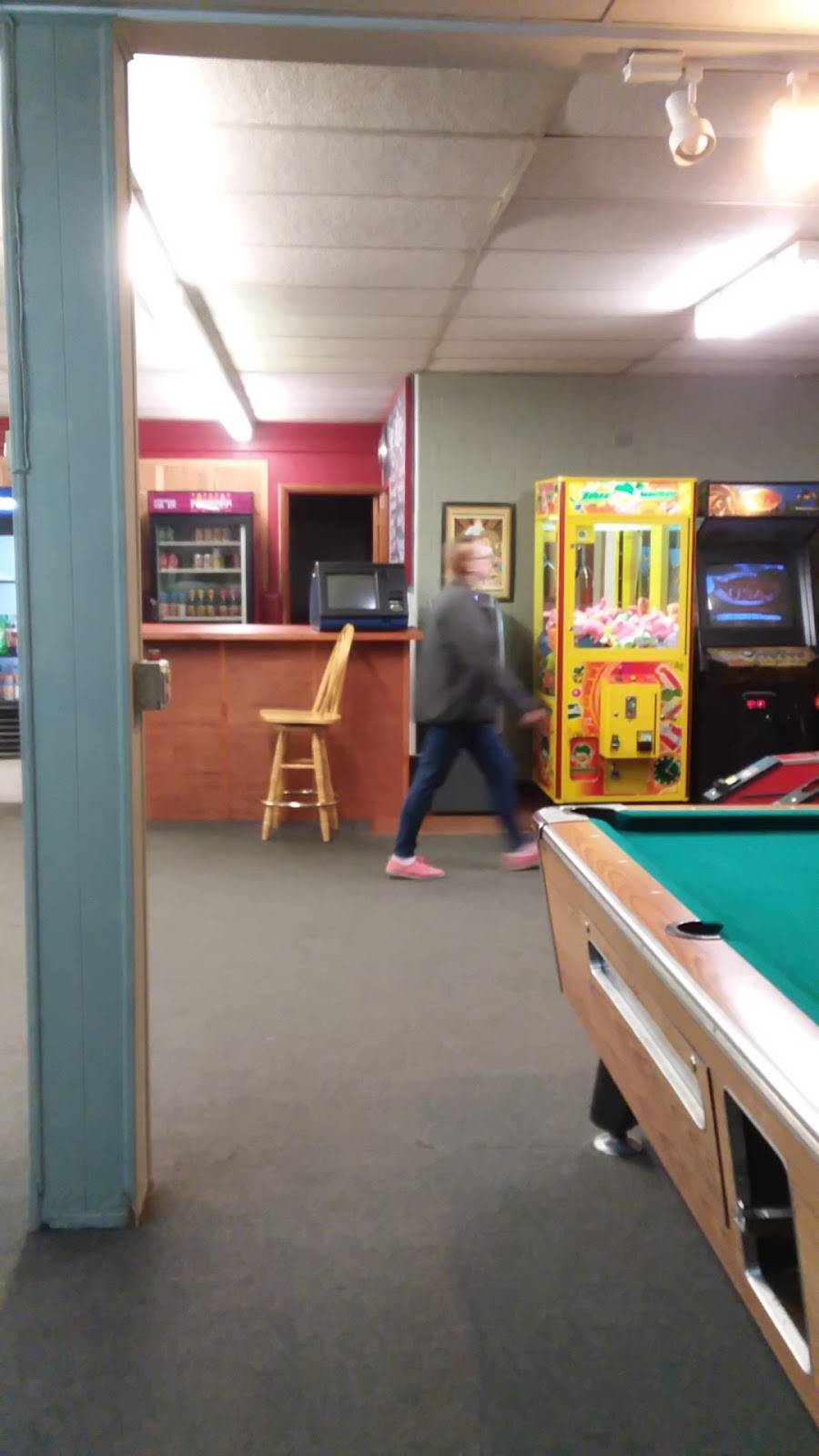 Pike Pizza | restaurant | 10827 US-322, Shippenville, PA 16254, USA | 8142272066 OR +1 814-227-2066