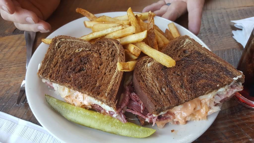 Firehouse Grill | restaurant | 841 Broadway St, Seaside, OR 97138, USA | 5037175502 OR +1 503-717-5502