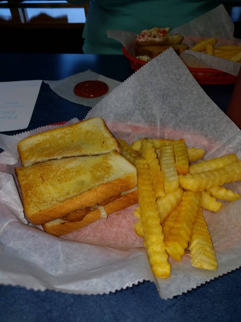 Clover Grill | restaurant | 837 Bethel St, Clover, SC 29710, USA | 8032228990 OR +1 803-222-8990