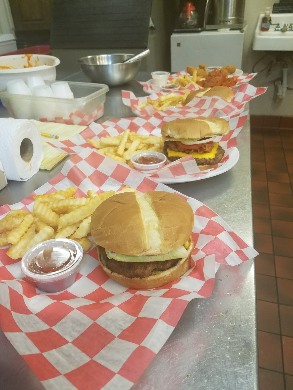 Knight Moves Sports Bar and Grill | restaurant | 14588 Hwy 231 431 N, Hazel Green, AL 35750, USA | 2568282200 OR +1 256-828-2200