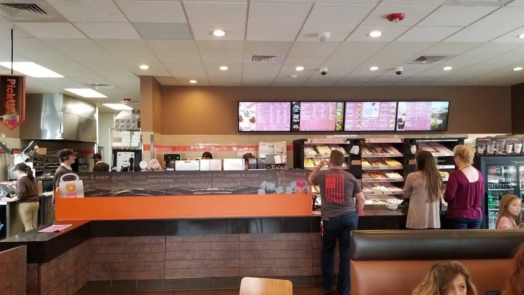 Dunkin | bakery | 2431 Gum Branch Rd, Jacksonville, NC 28540, USA | 9103539501 OR +1 910-353-9501