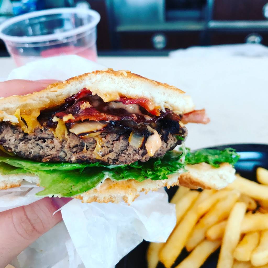 Burgers and All | restaurant | 740 W Broadway, Glendale, CA 91204, USA | 8186961288 OR +1 818-696-1288