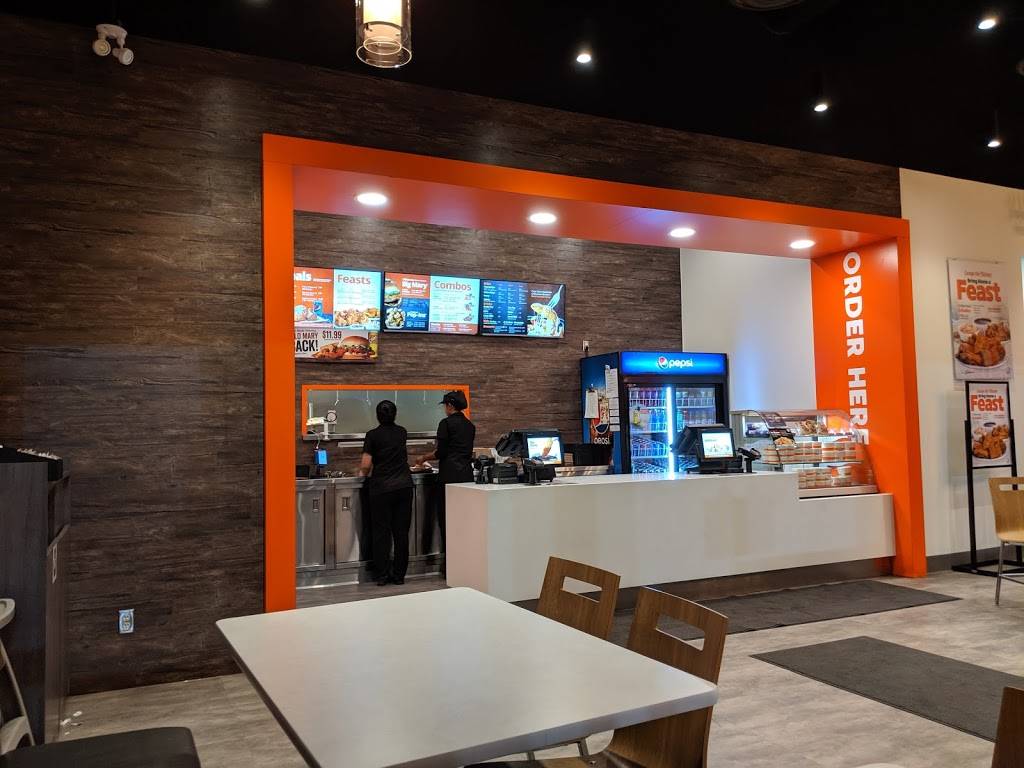 Mary Browns Chicken & Taters | restaurant | 3098 Carling Ave Unit 6B, Nepean, ON K2B 7K2, Canada | 6138280808 OR +1 613-828-0808