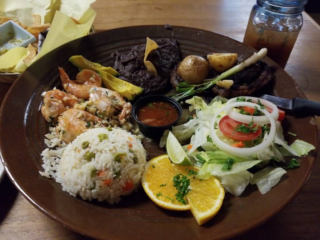 Restaurante Amalias | restaurant | 11541 Sherman Way, North Hollywood, CA 91605, USA | 8185034511 OR +1 818-503-4511