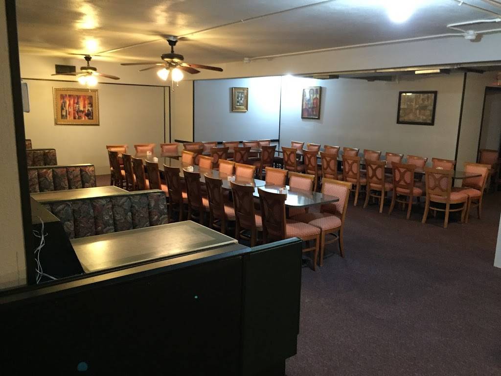 Vals Italian Restaurant & Pizza | restaurant | 210 E Main St, Kilgore, TX 75662, USA | 9032180621 OR +1 903-218-0621