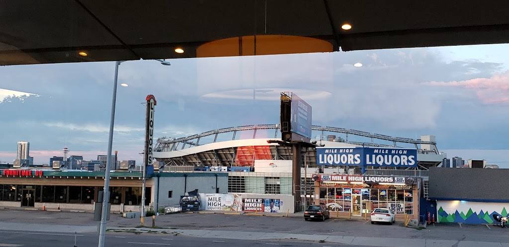 Dennys | restaurant | 1605 NW, Federal Blvd, Denver, CO 80204, USA | 3038932627 OR +1 303-893-2627