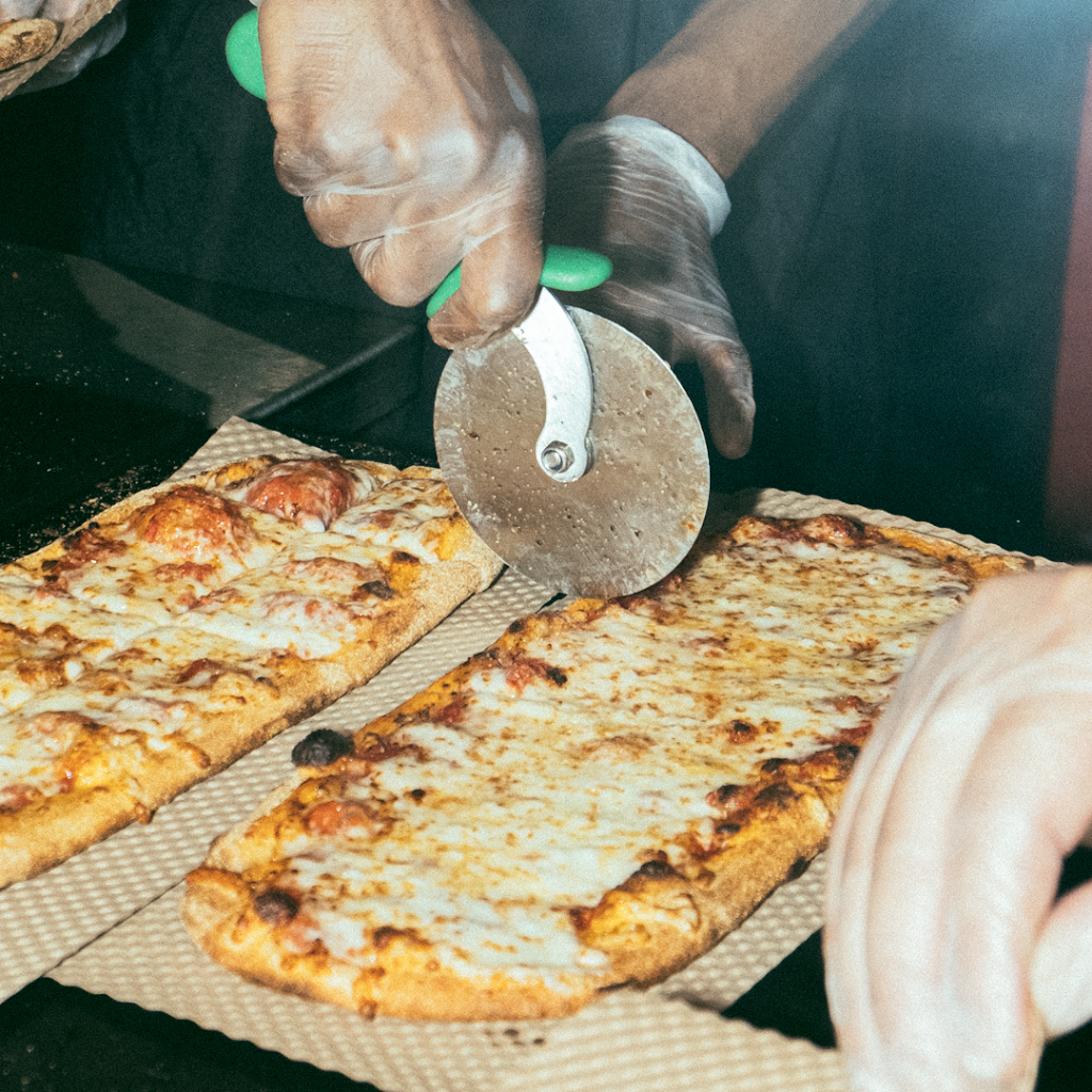 &pizza - Willow Lawn | restaurant | 1601 Willow Lawn Dr #305, Richmond, VA 23230, USA | 2025587549 OR +1 202-558-7549