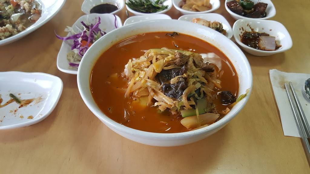 Yoos Kitchen | restaurant | 5246 Beach Blvd, Buena Park, CA 90621, USA | 7149942233 OR +1 714-994-2233