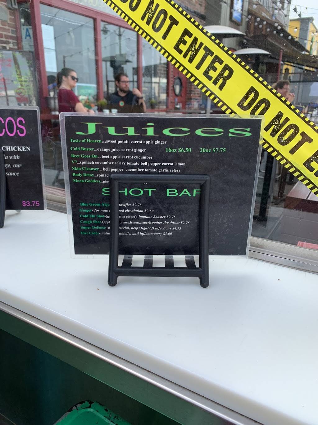 Juiced | restaurant | 34 Pier Ave, Hermosa Beach, CA 90254, USA | 4242372255 OR +1 424-237-2255