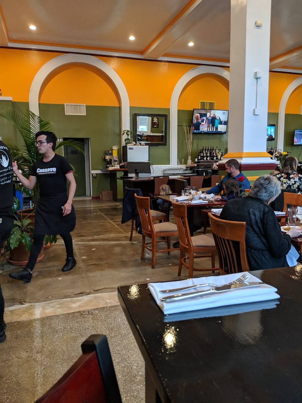 Cassave Restaurant | restaurant | 3290 Adeline St, Berkeley, CA 94703, USA | 5102509406 OR +1 510-250-9406