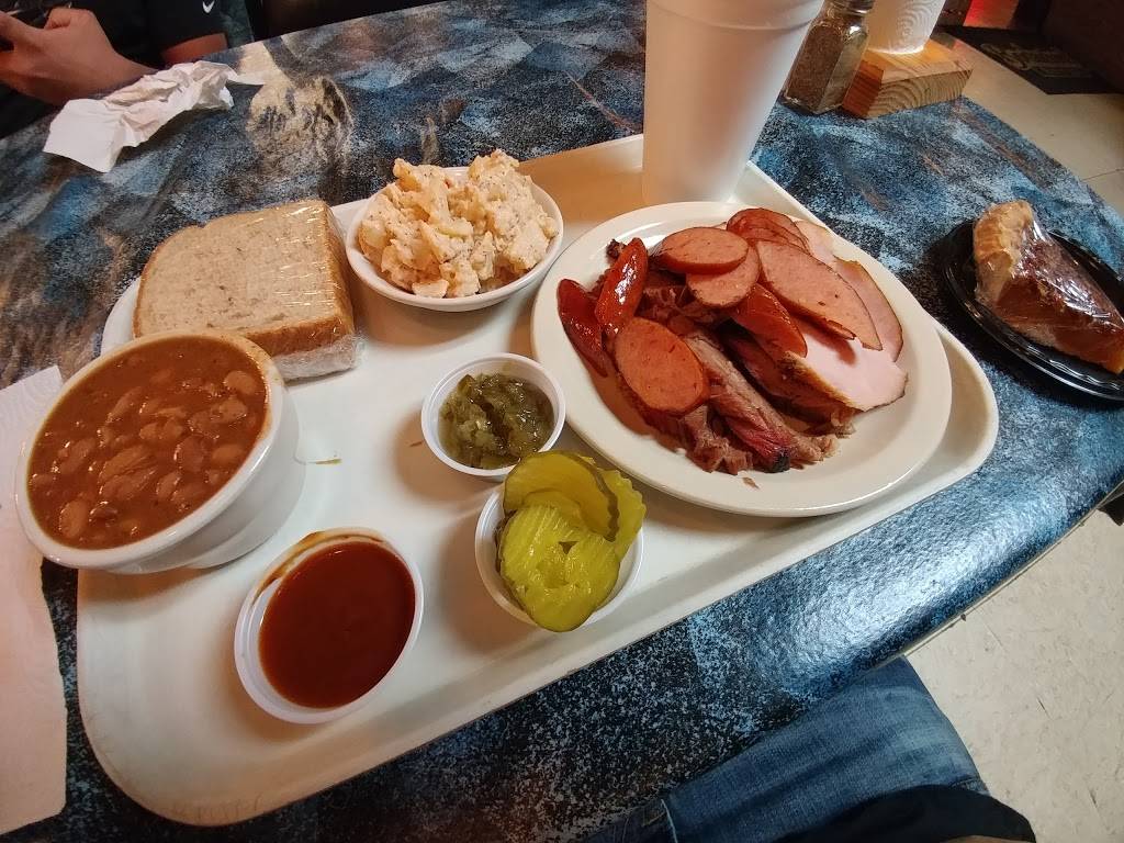 Bodacious Bar-B-Q | restaurant | 1206 E Division St, Arlington, TX 76011, USA | 8178604248 OR +1 817-860-4248