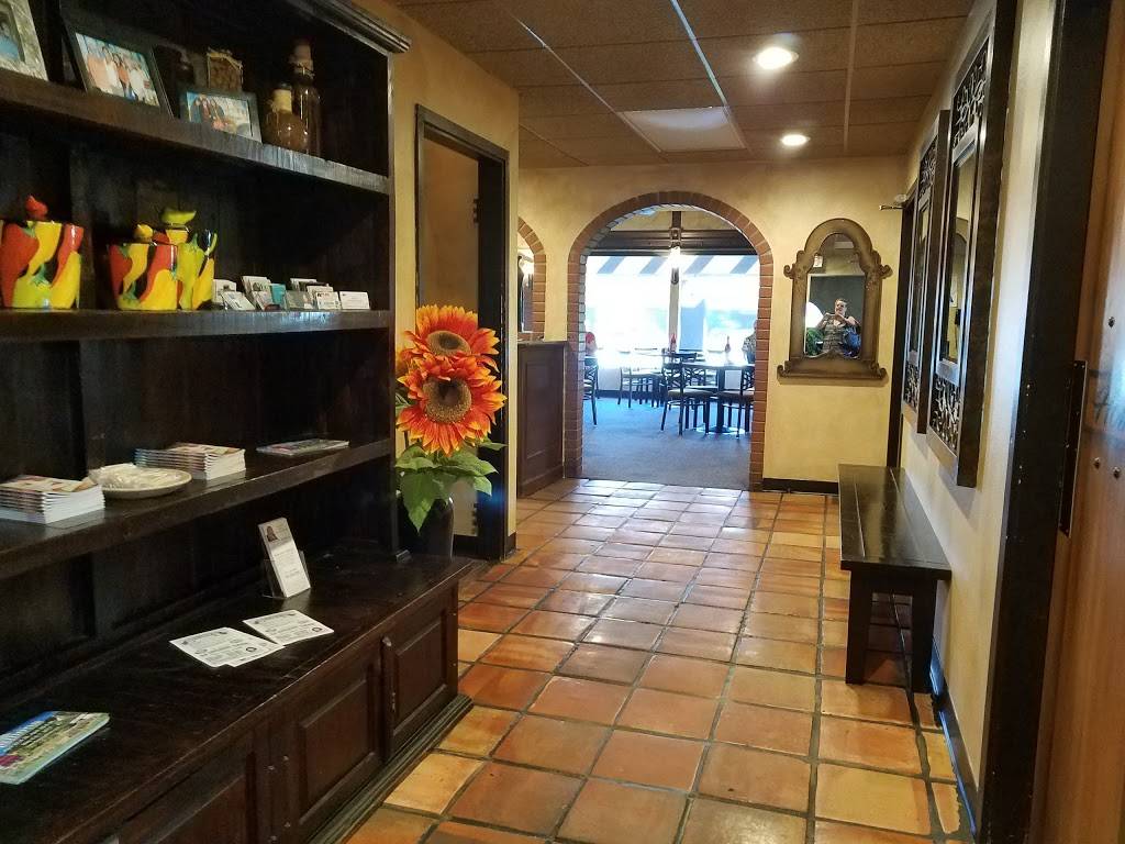 Emilios Restaurant | restaurant | 2340 S San Jacinto Ave, San Jacinto, CA 92583, USA | 9519253721 OR +1 951-925-3721