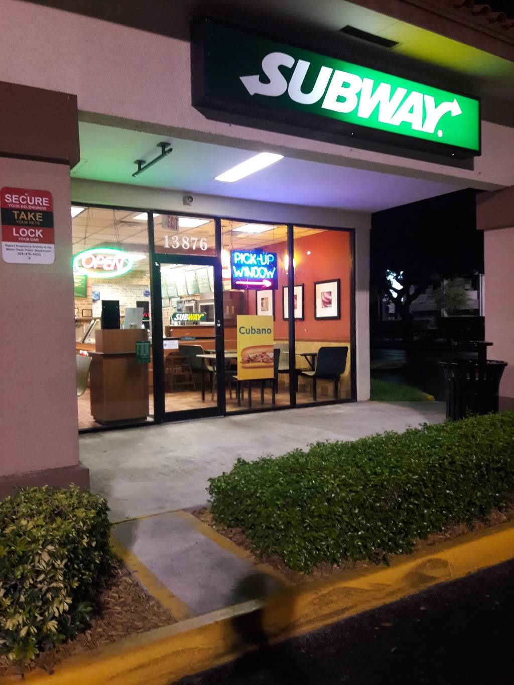 Subway | restaurant | 13876 SW 8th St, Miami, FL 33184, USA | 3052265653 OR +1 305-226-5653