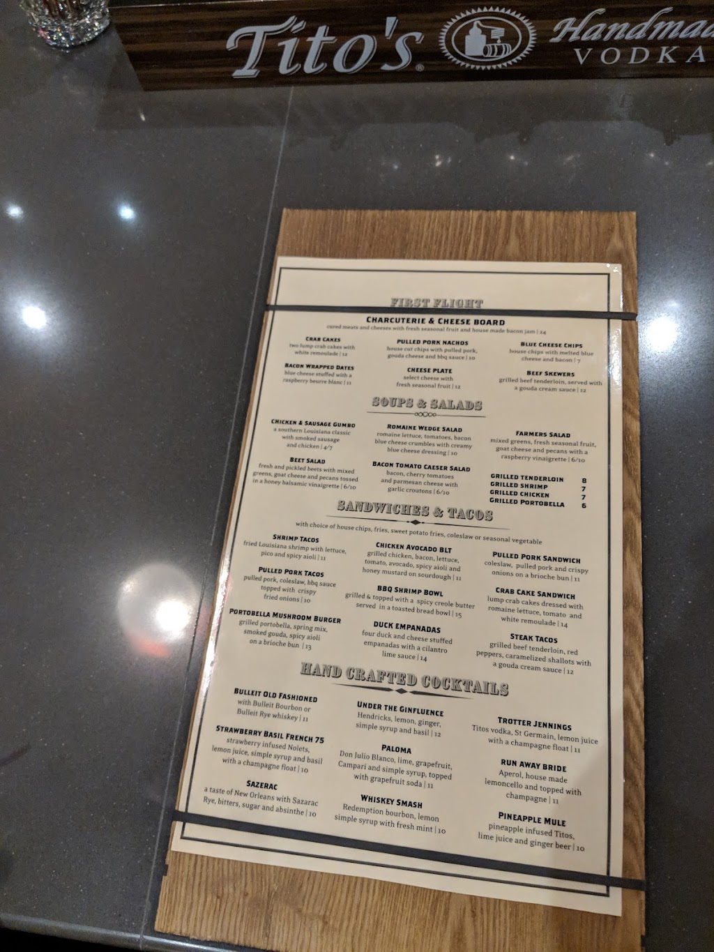 POUR Restaurant and Bar | restaurant | 201 Century Vlg Blvd, Monroe, LA 71203, USA | 3188077086 OR +1 318-807-7086