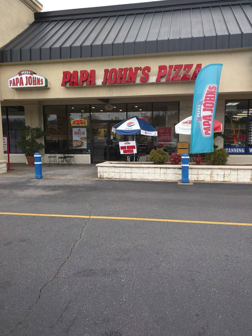 Papa Johns Pizza | restaurant | 460 Banks Crossing Dr, Commerce, GA 30529, USA | 7063352050 OR +1 706-335-2050