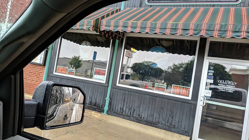 Teluwut Grille House & Pub | restaurant | 104 N Elm St, Cresco, IA 52136, USA | 5635473300 OR +1 563-547-3300