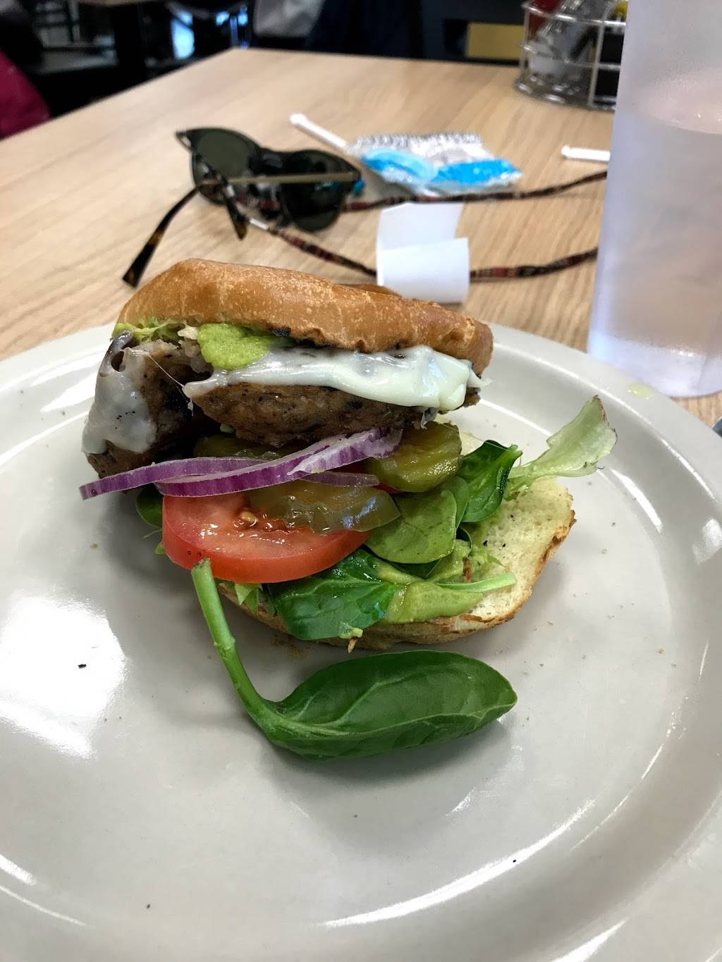 Bettys Rooste | restaurant | 14418 W Meeker Blvd, Sun City West, AZ 85375, USA | 6235846461 OR +1 623-584-6461