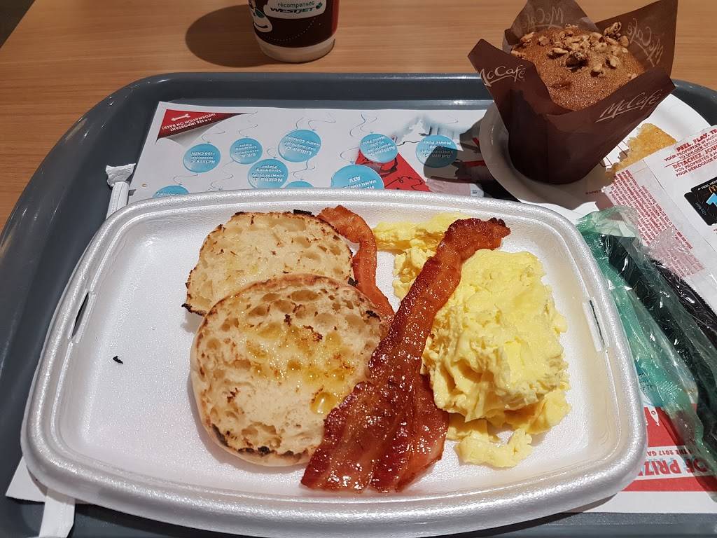 McDonalds | cafe | 159 Live Eight Way, Barrie, ON L4N 6P1, Canada | 7057228752 OR +1 705-722-8752