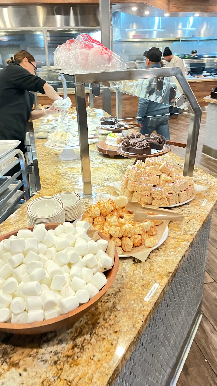 Paradise Buffet | restaurant | 930 Dennery Rd, San Diego, CA 92154, USA | 6196181688 OR +1 619-618-1688