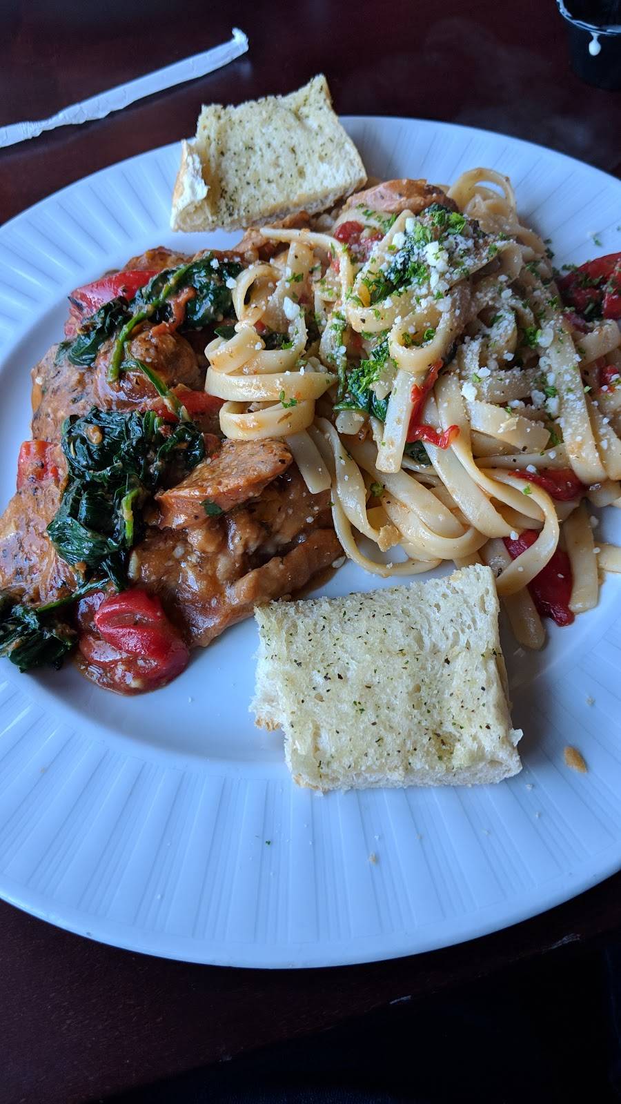 Anthonys Italian Restaurant | restaurant | 620 W Main St, Purcellville, VA 20132, USA | 5403387072 OR +1 540-338-7072