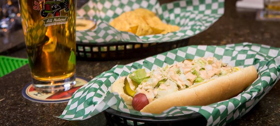 Round The Horn | restaurant | 331 Roncesvalles Ave, Toronto, ON M6R 2M8, Canada | 4167852123 OR +1 416-785-2123