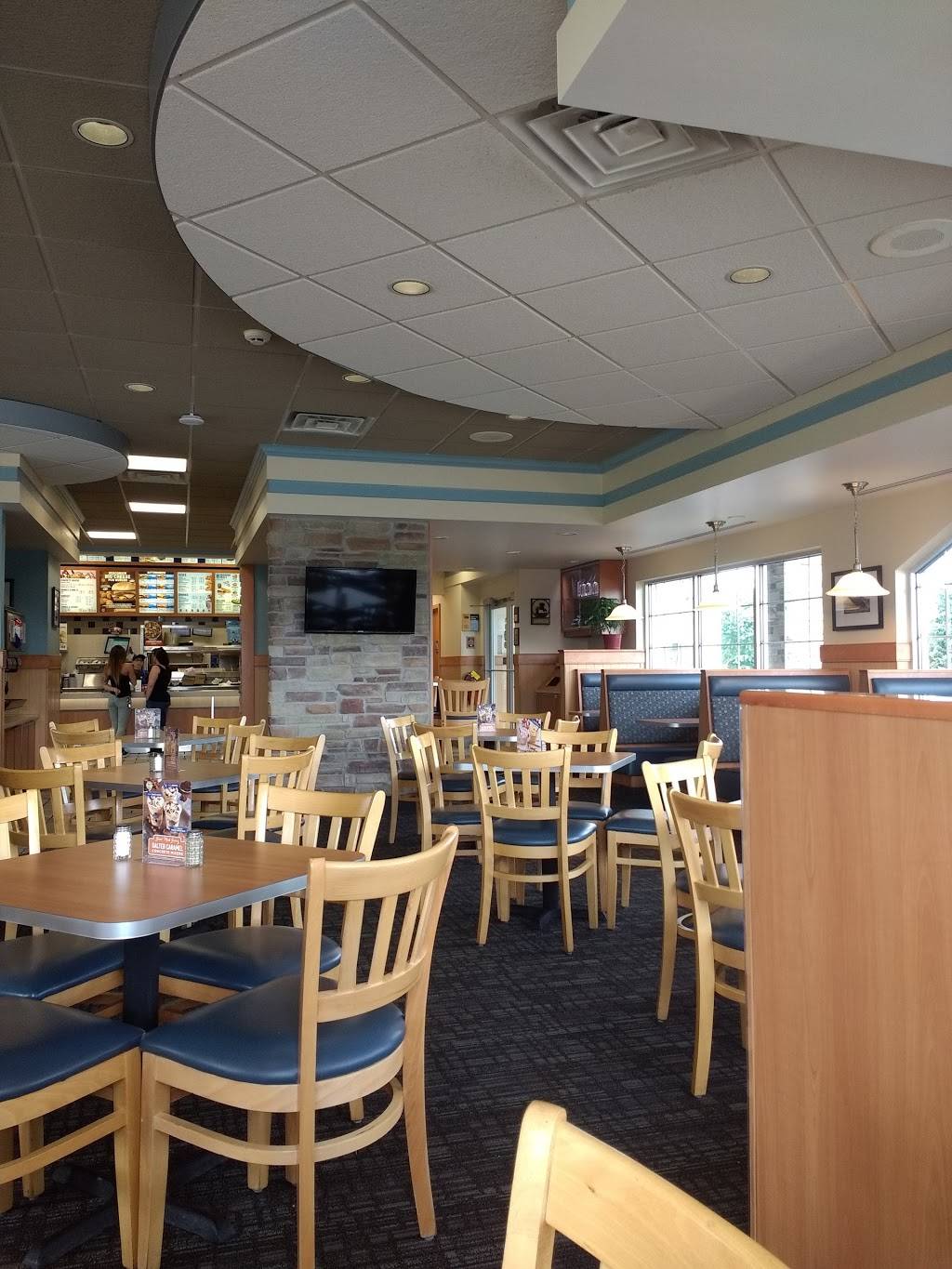 Culvers | restaurant | 2318 Eastern Ave, Plymouth, WI 53073, USA | 9208932663 OR +1 920-893-2663