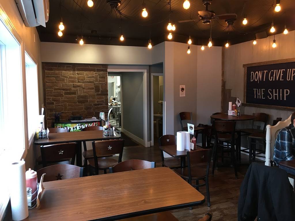 PerrysBurgers | restaurant | 220 Louisiana Ave, Perrysburg, OH 43551, USA | 4199319083 OR +1 419-931-9083