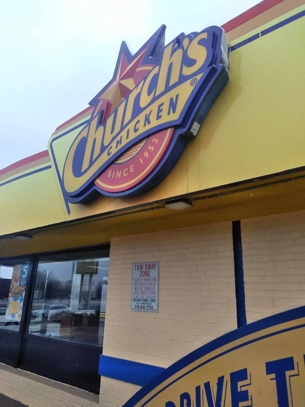 Churchs Chicken | restaurant | 6931 E Jefferson Ave, Detroit, MI 48207, USA | 3132595574 OR +1 313-259-5574