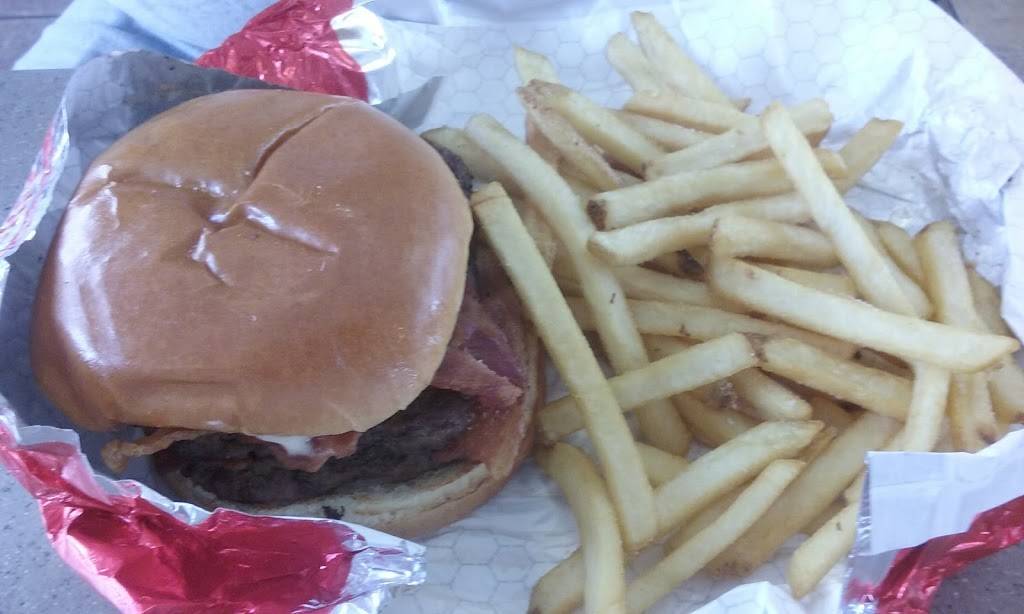 Wendys | restaurant | 2347 Lincoln Hwy E, Lancaster, PA 17602, USA | 7172919211 OR +1 717-291-9211