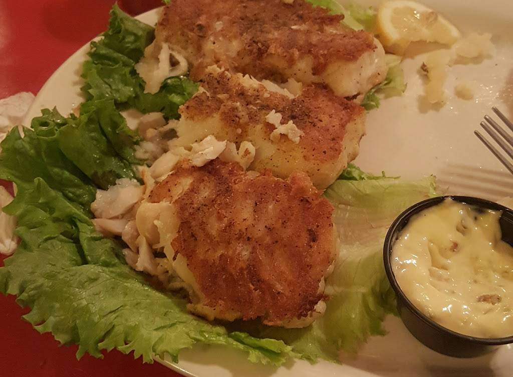 Red Zone | restaurant | 360 Main St, Highland, WI 53543, USA | 6089297888 OR +1 608-929-7888