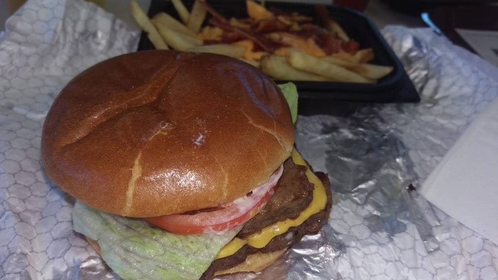 Wendys | restaurant | 10911 Baymeadows Rd, Jacksonville, FL 32256, USA | 9045198810 OR +1 904-519-8810