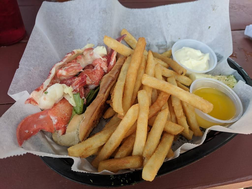 Schooner Landing | restaurant | 40 Main St, Damariscotta, ME 04543, USA | 2075637447 OR +1 207-563-7447