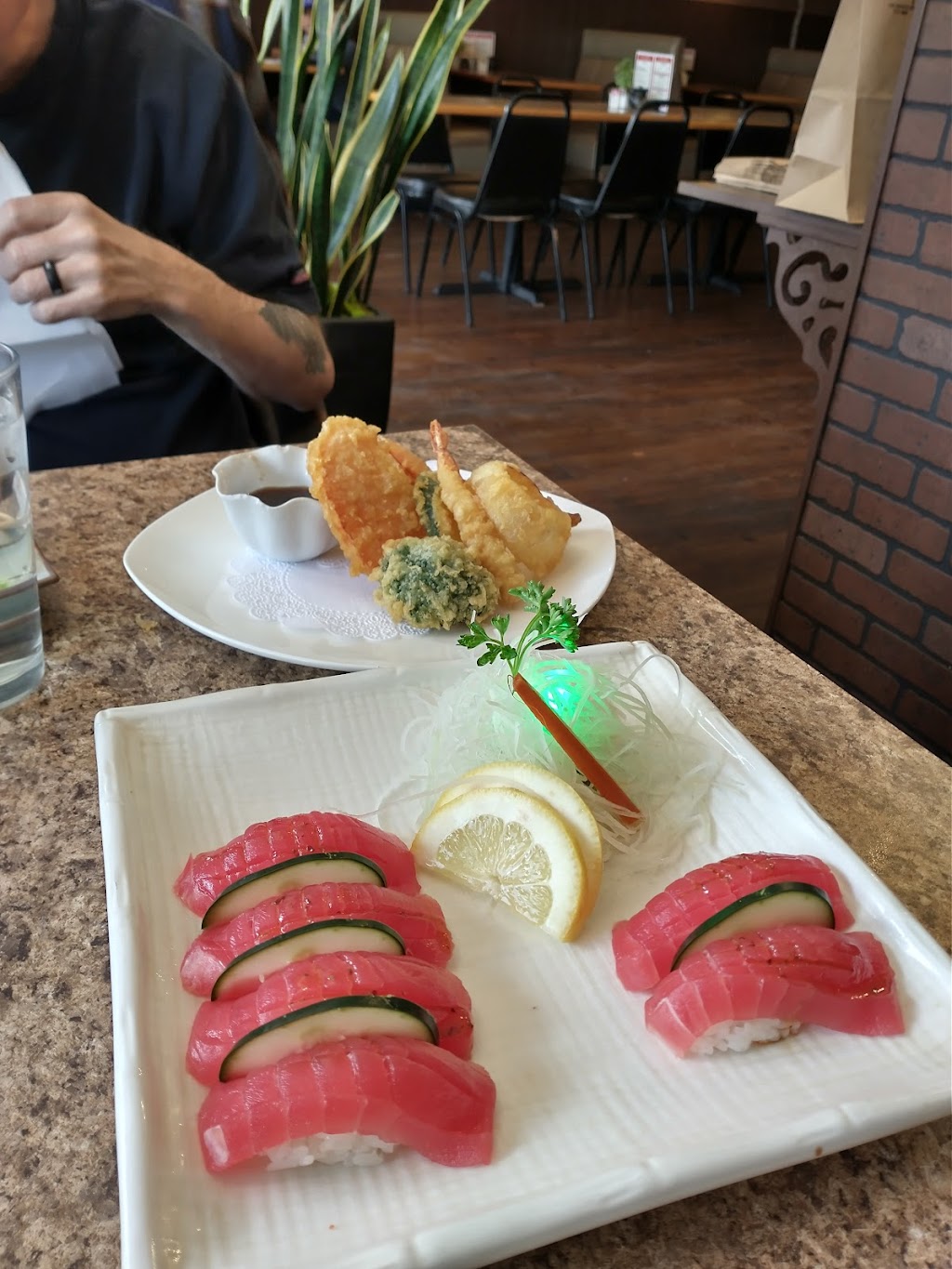 Zen Zen Sushi and Teriyaki | restaurant | 223 E Pine St, Central Point, OR 97502, USA | 5416659888 OR +1 541-665-9888