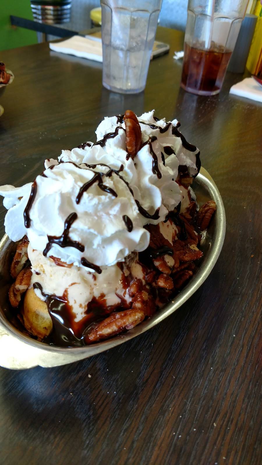 Milk & Honey | restaurant | 3400 Cleveland Ave NW # 1, Canton, OH 44709, USA | 3304925884 OR +1 330-492-5884