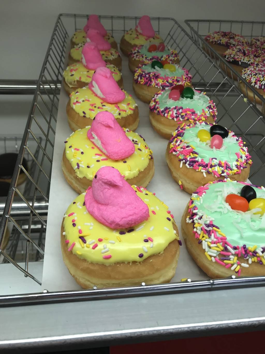 Honey Dew Donuts | bakery | 87 Huttleston Ave, Fairhaven, MA 02719, USA | 5089902100 OR +1 508-990-2100