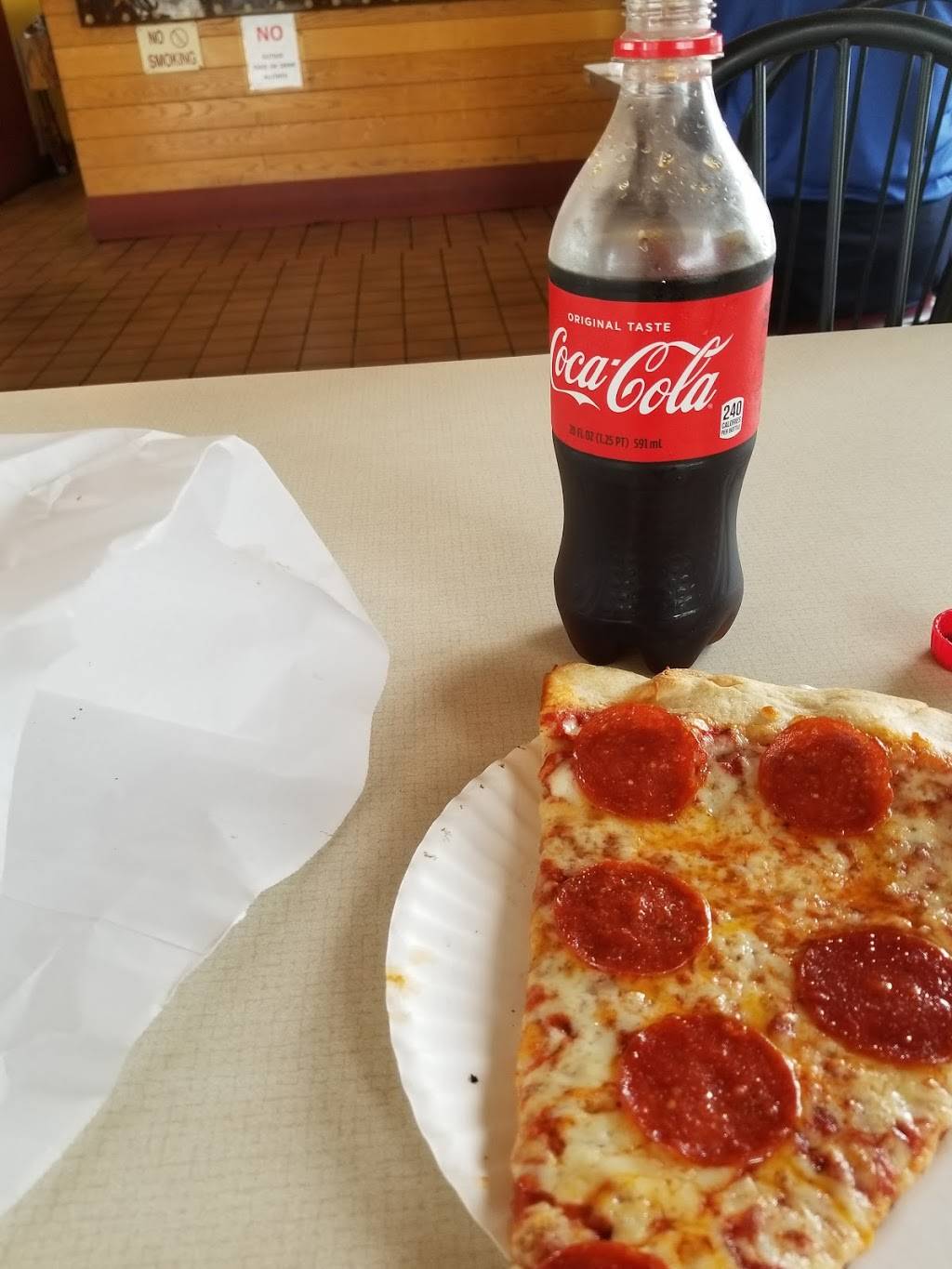 Albert Pizzeria | restaurant | 2617 Broad Rock Blvd, Richmond, VA 23224, USA | 8042323600 OR +1 804-232-3600