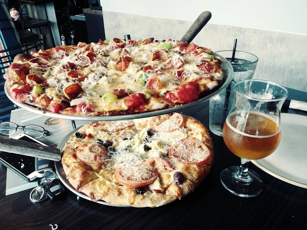 Licaris Sicilian Pizza Kitchen-No.1 | restaurant | 2869 Knapp St NE, Grand Rapids, MI 49525, USA | 6166086912 OR +1 616-608-6912