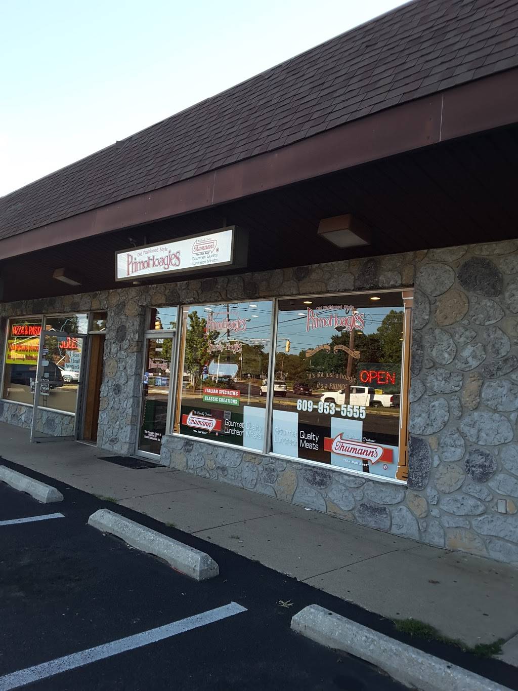 Primo Hoagies | meal takeaway | 426 Stokes Rd, Medford, NJ 08055, USA | 6099535555 OR +1 609-953-5555