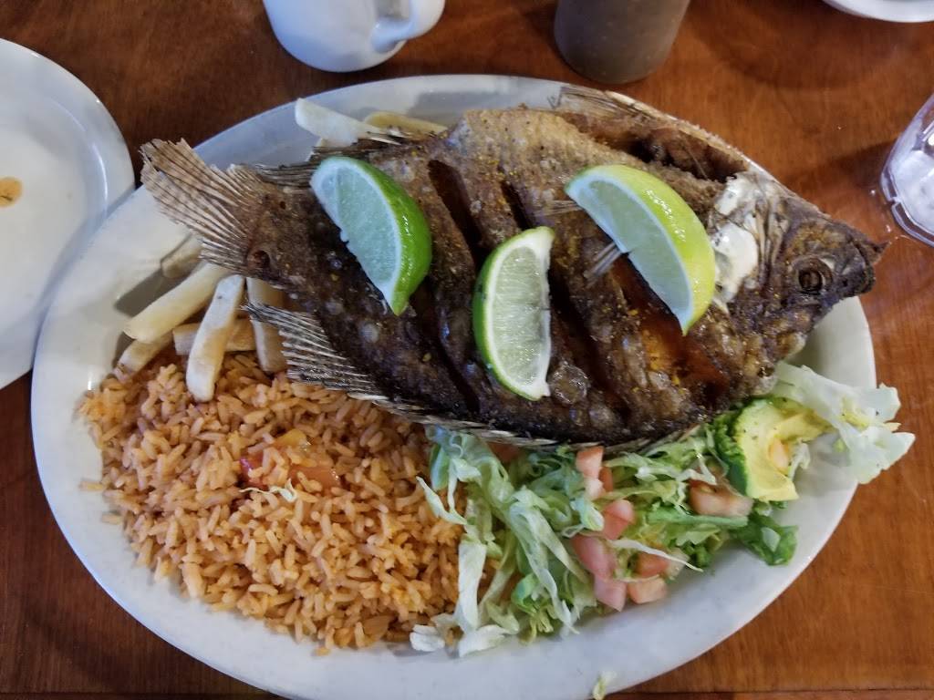 CENTINELA MEXICAN RESTAURANT & BAR | restaurant | 215 W Bandera Rd, Boerne, TX 78006, USA | 8302492023 OR +1 830-249-2023