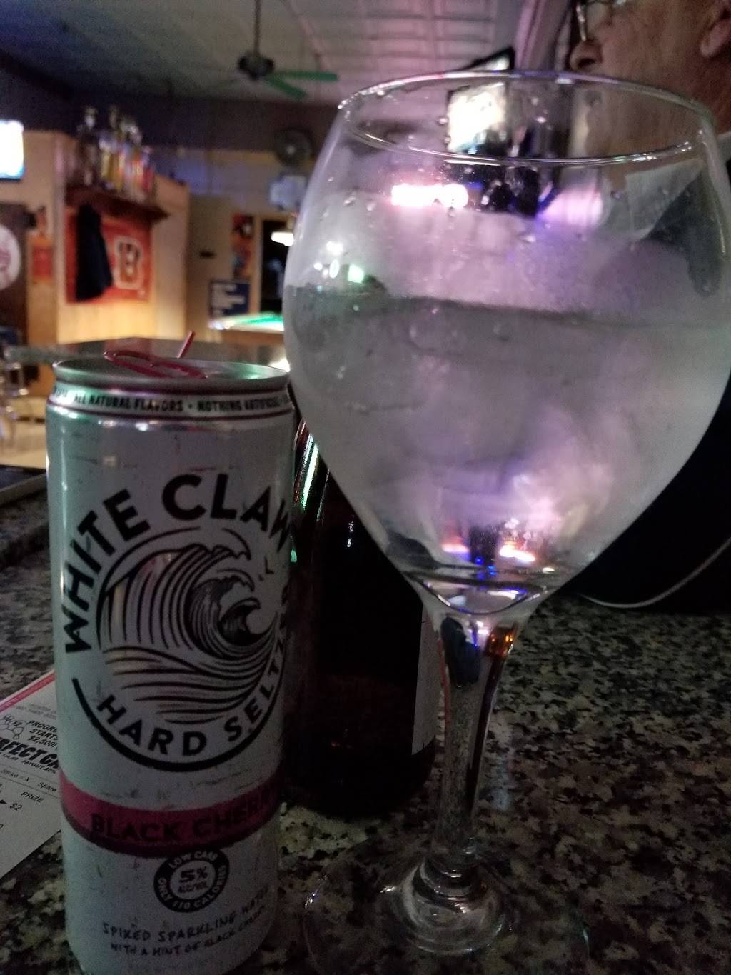 Skins Place | restaurant | 3508 Harrison Ave, Cincinnati, OH 45211, USA | 5136615853 OR +1 513-661-5853