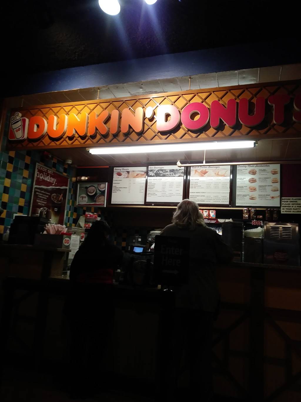 Dunkin | bakery | 1600 Old Louisquisset Pike, Lincoln, RI 02865, USA | 4017259490 OR +1 401-725-9490