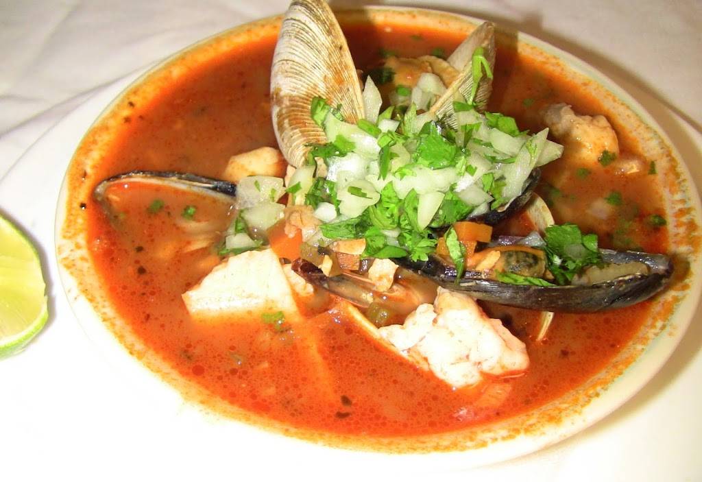 Tequilas | restaurant | 733 Lakewood Rd, Waterbury, CT 06704, USA | 2035275628 OR +1 203-527-5628