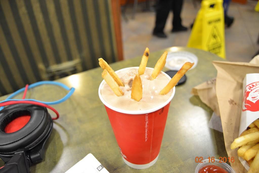 Wendys | restaurant | 731 Eastern Ave, Toronto, ON M4M 3H6, Canada | 4164659904 OR +1 416-465-9904