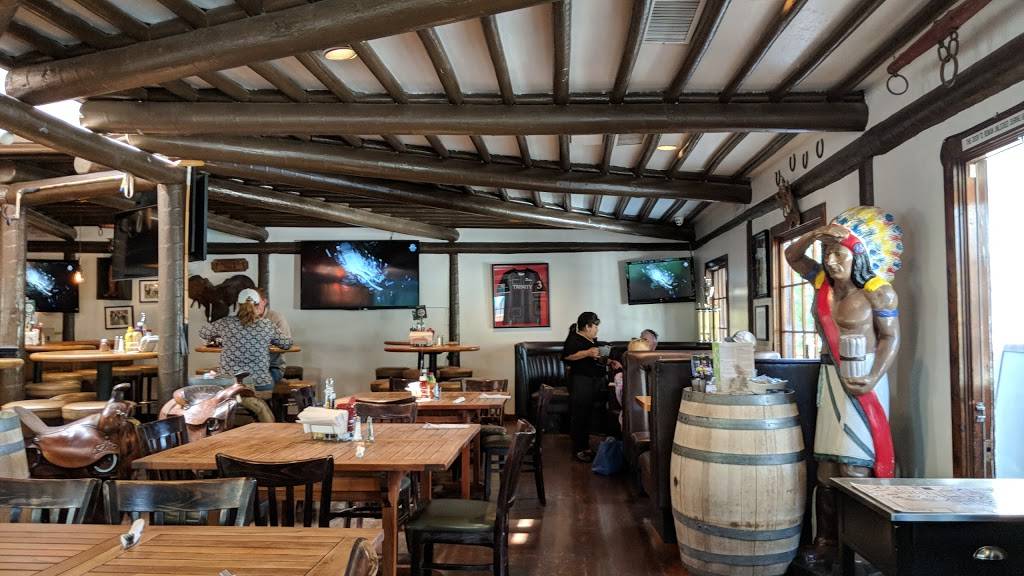 Tack Room Tavern | restaurant | 81800 51st Ave, Indio, CA 92201, USA | 7603479985 OR +1 760-347-9985