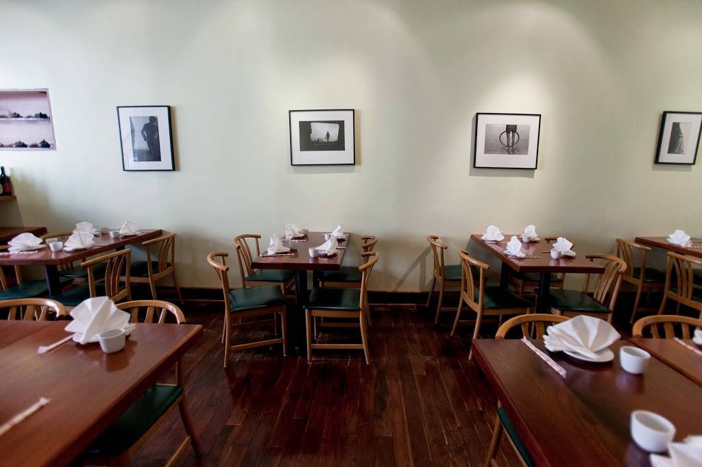 Mustard Greens | restaurant | 622 S 2nd St, Philadelphia, PA 19147, USA | 2156270833 OR +1 215-627-0833