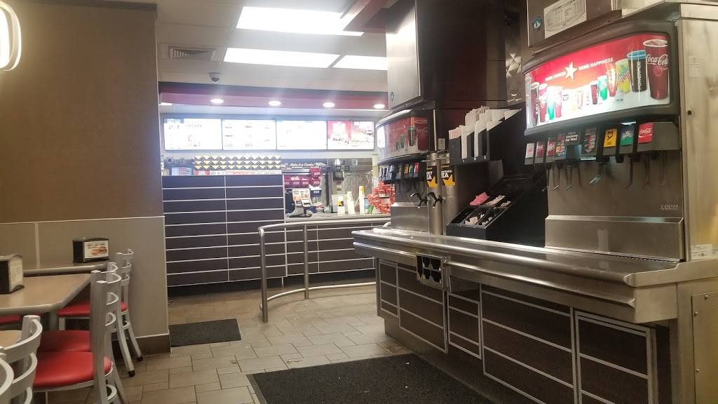 Hardees | restaurant | 5 Ocean Hwy E, Supply, NC 28462, USA | 9107543311 OR +1 910-754-3311